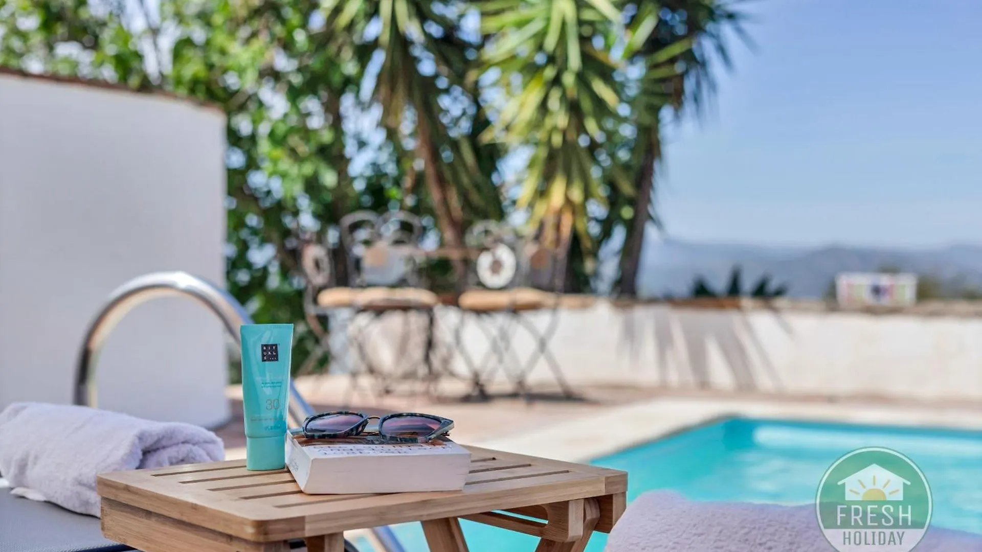 Finca Clara - Private And Remote Family Villa Rubite