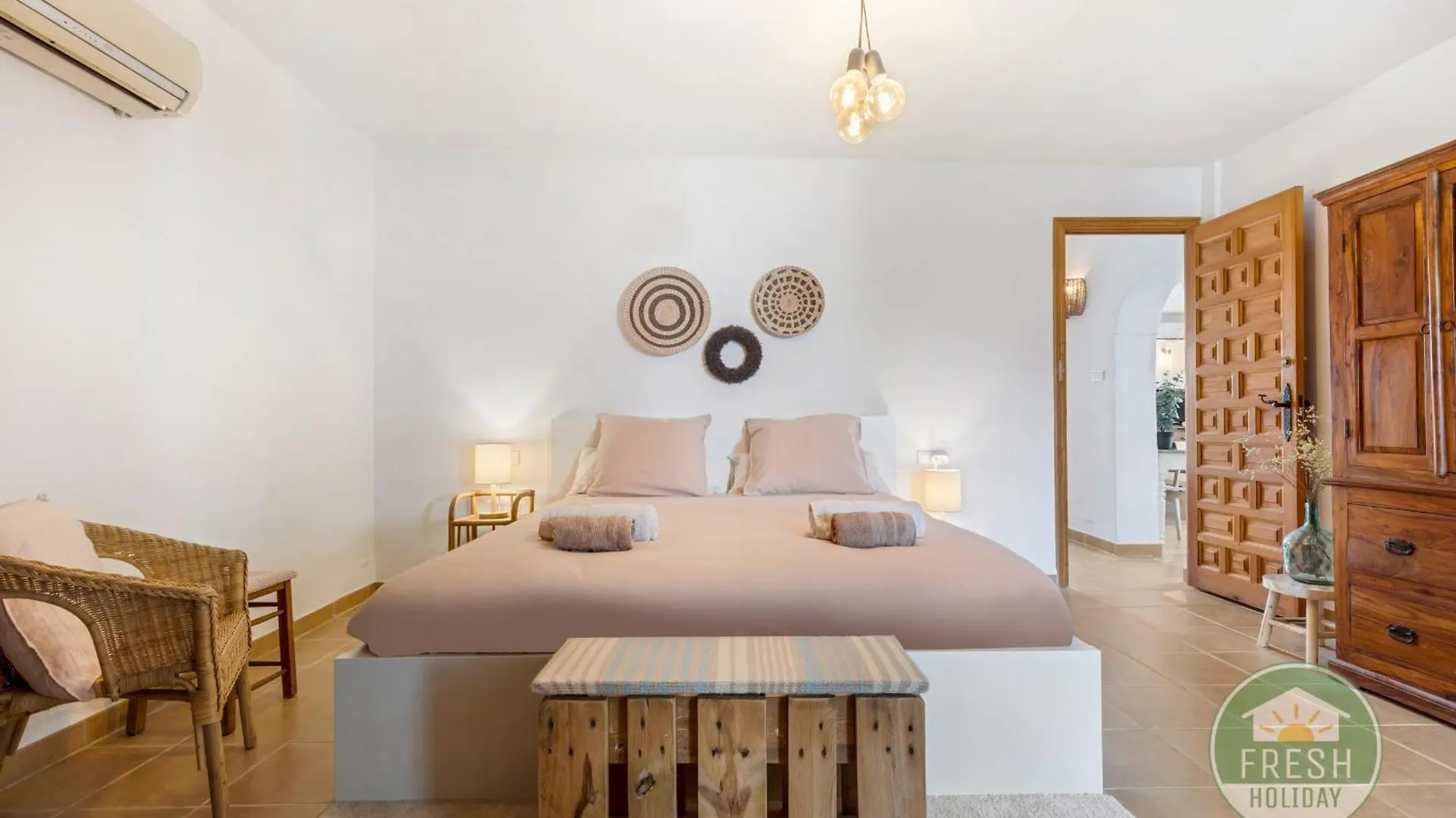 Finca Clara - Private And Remote Family Villa Rubite  Spain