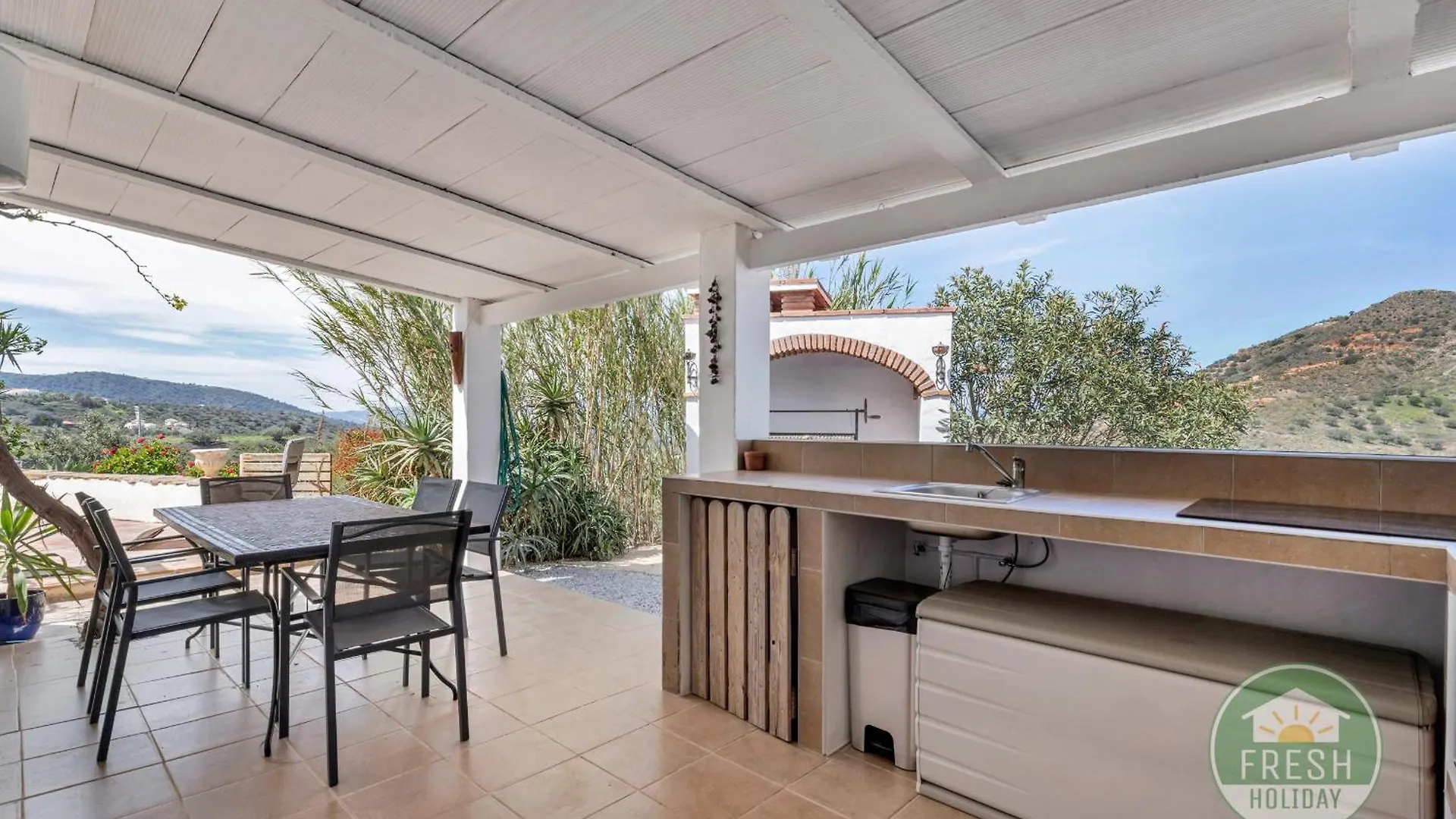 Finca Clara - Private And Remote Family Villa Rubite  Spain